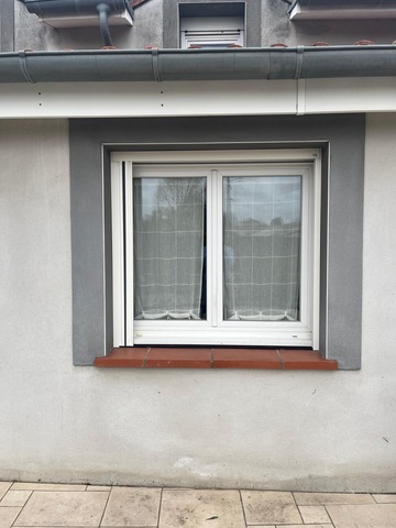 Protégez votre maison avec les moustiquaires AMB – Confort et praticité !