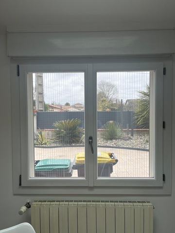 Protégez votre maison avec les moustiquaires AMB – Confort et praticité !