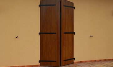 Volets battants fermés